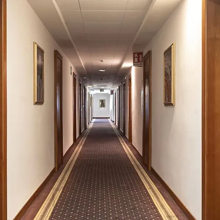 Del Borgo 3* אולביה